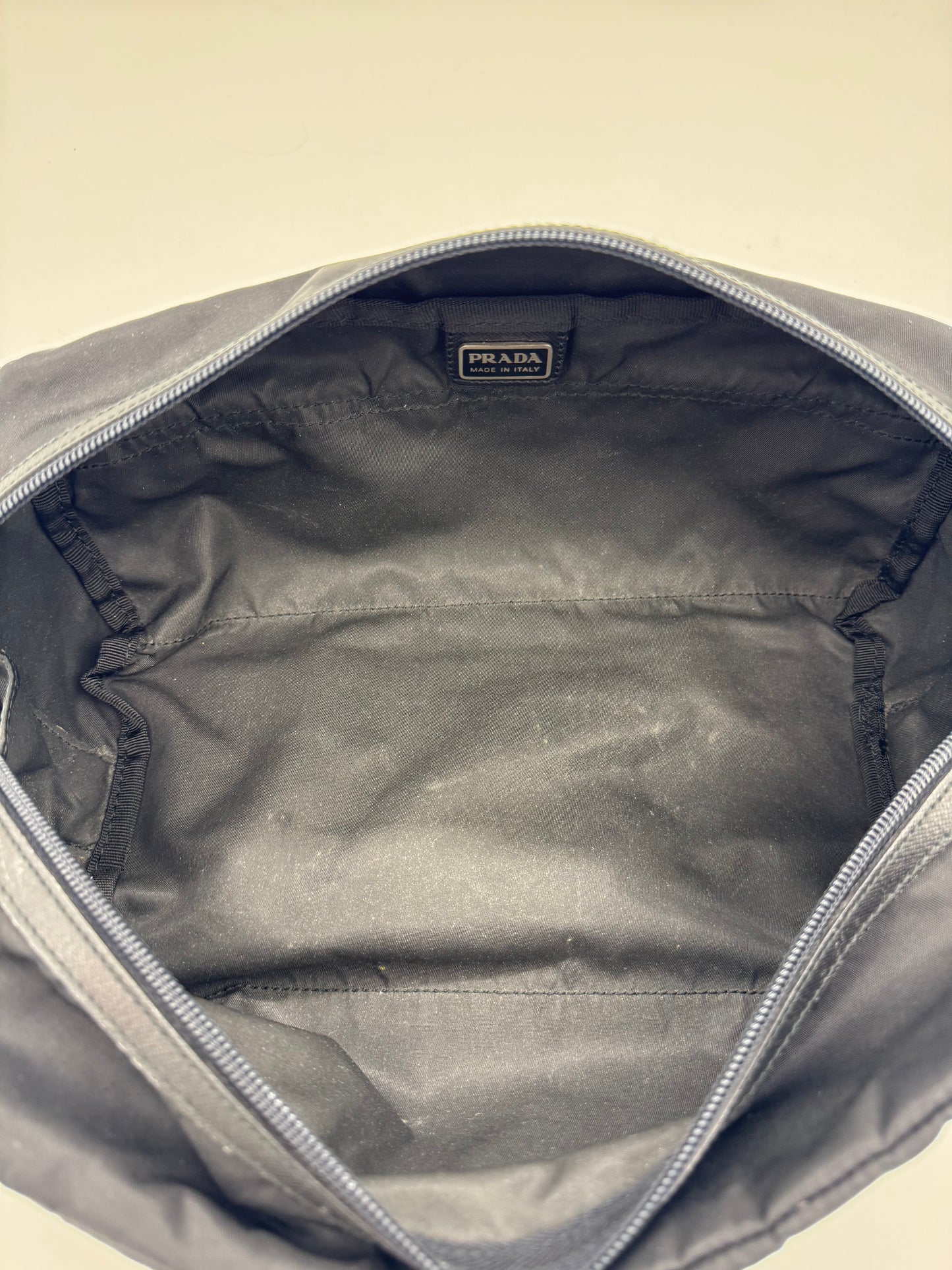 Prada  Nylon Kosmetiktasche