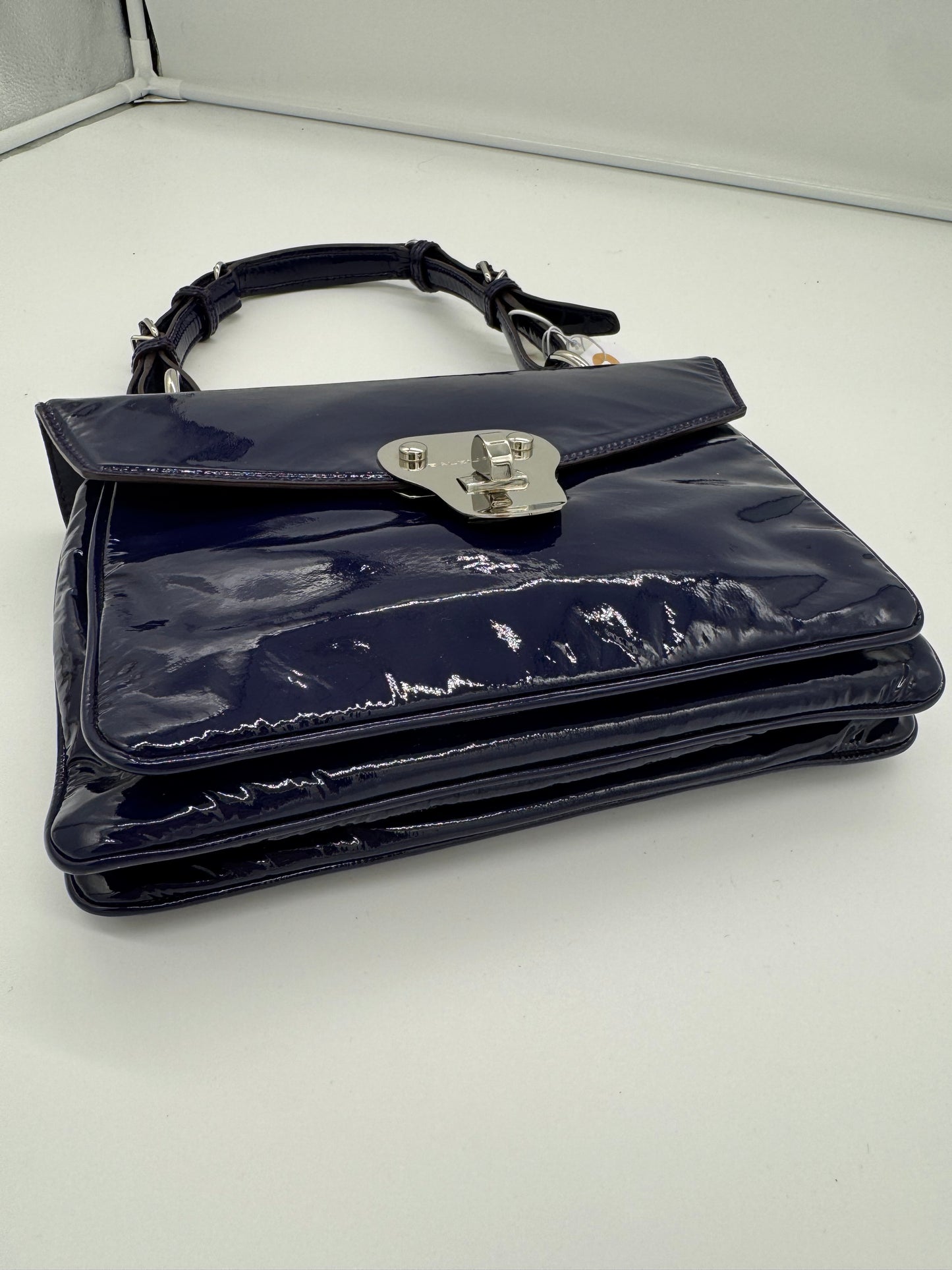 Balenciaga Lackledertasche Blau