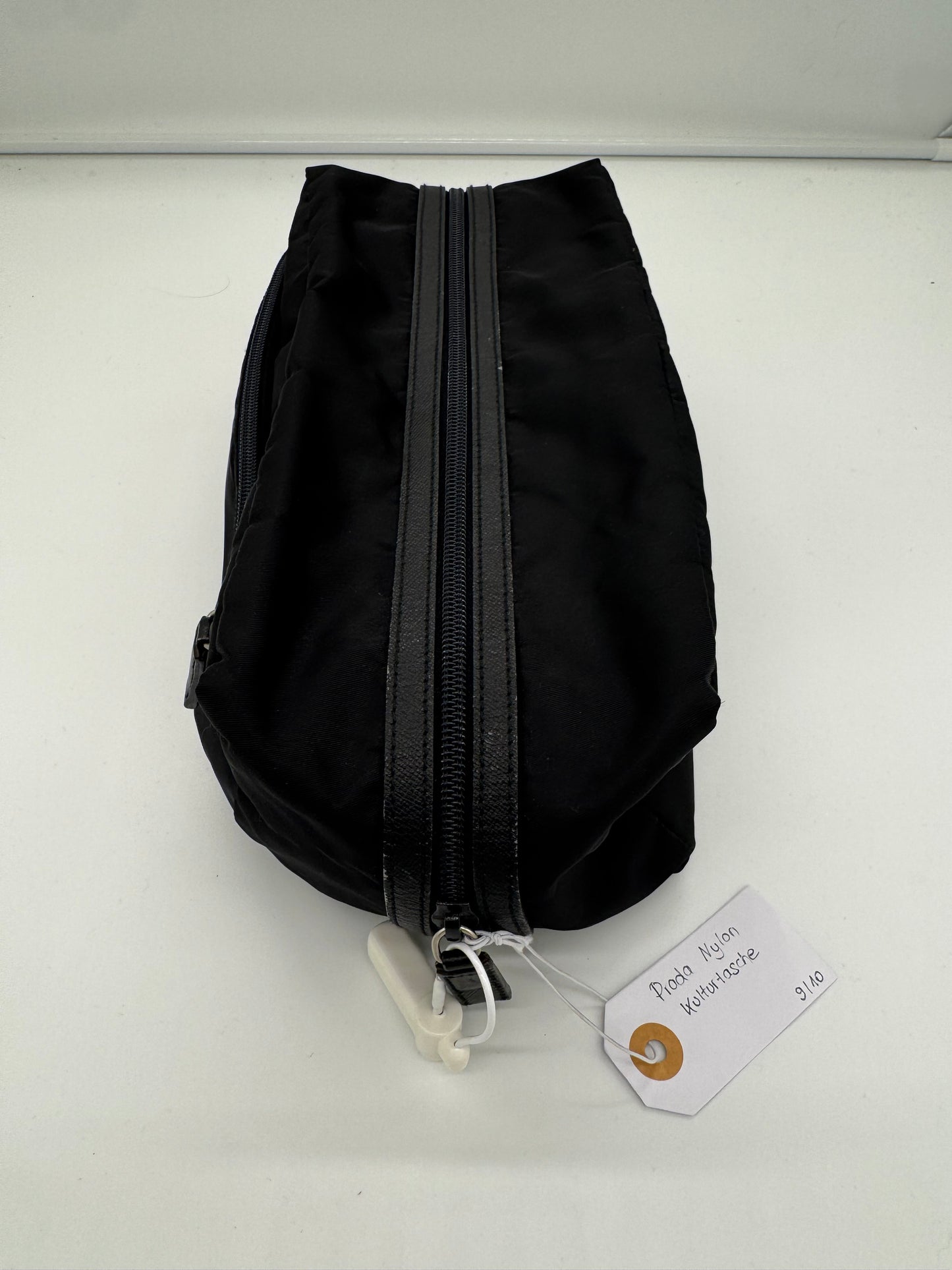 Prada  Nylon Kosmetiktasche