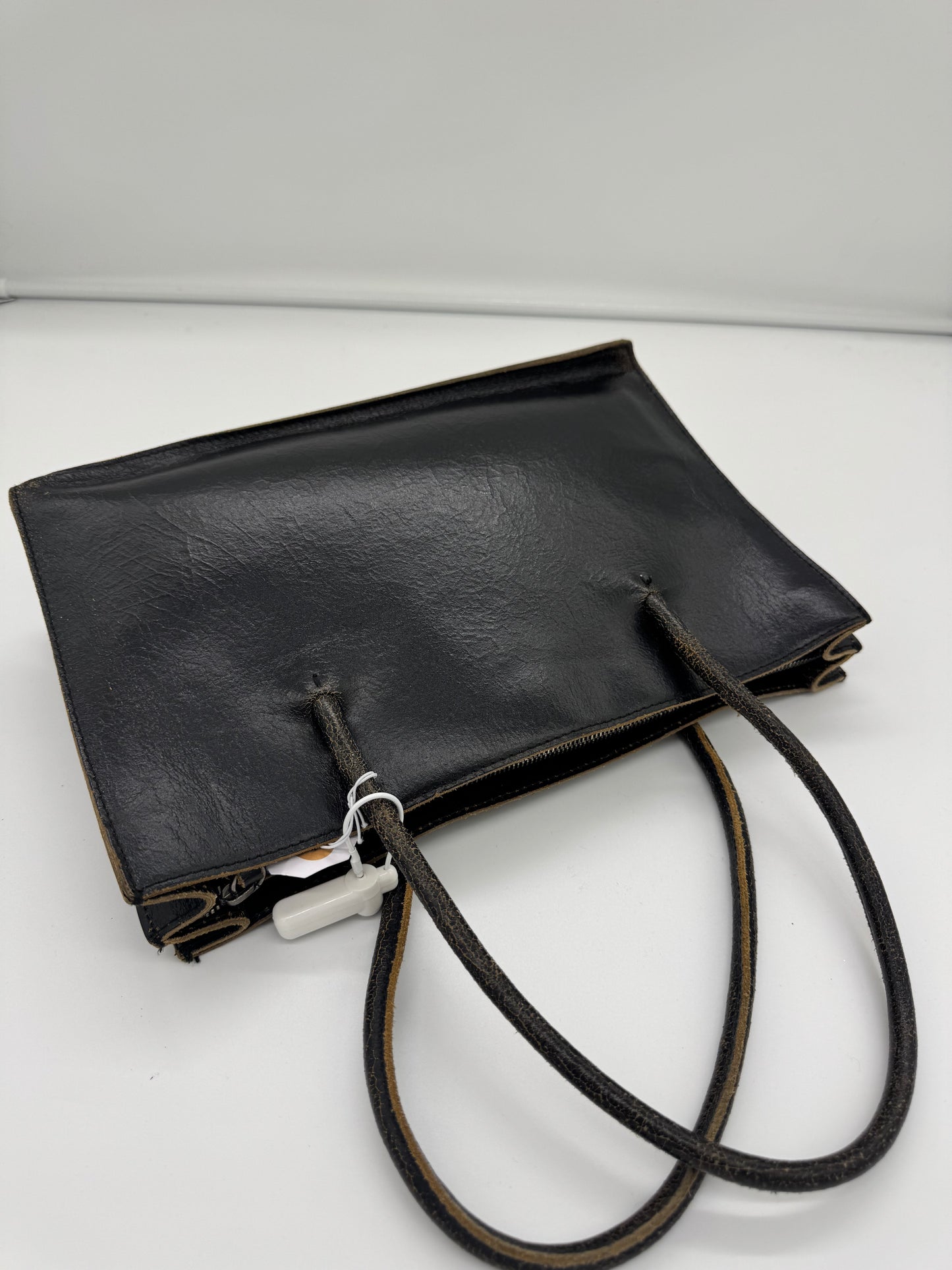Miu Miu Leder Shopper schwarz