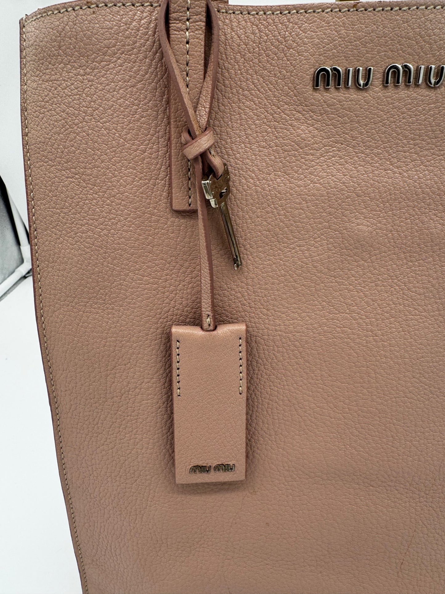 Miu Miu Shopper Leder rosa