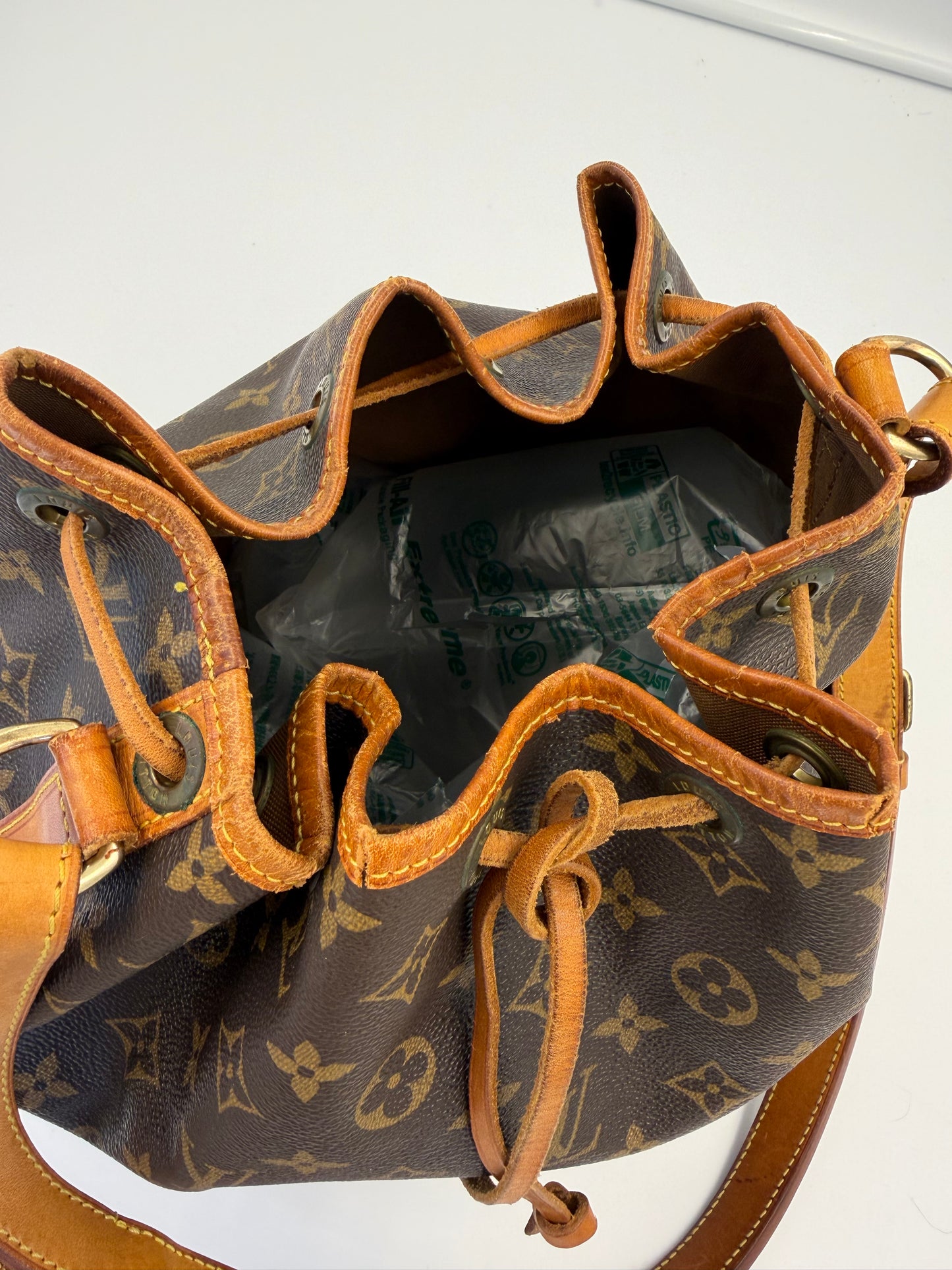 Louis Vuitton Noé Petit