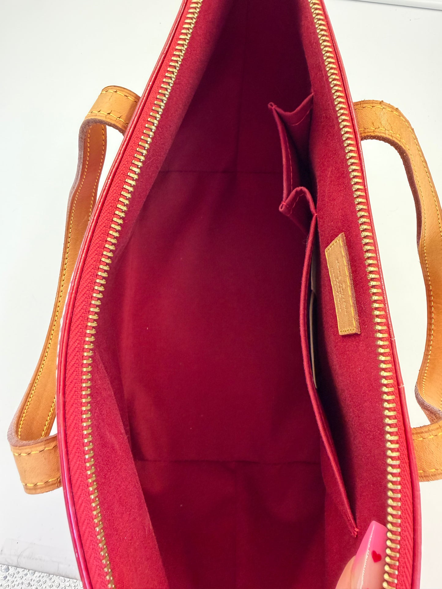 Louis Vuitton Monogram Vernis Bellevue PM Handtasche Rot