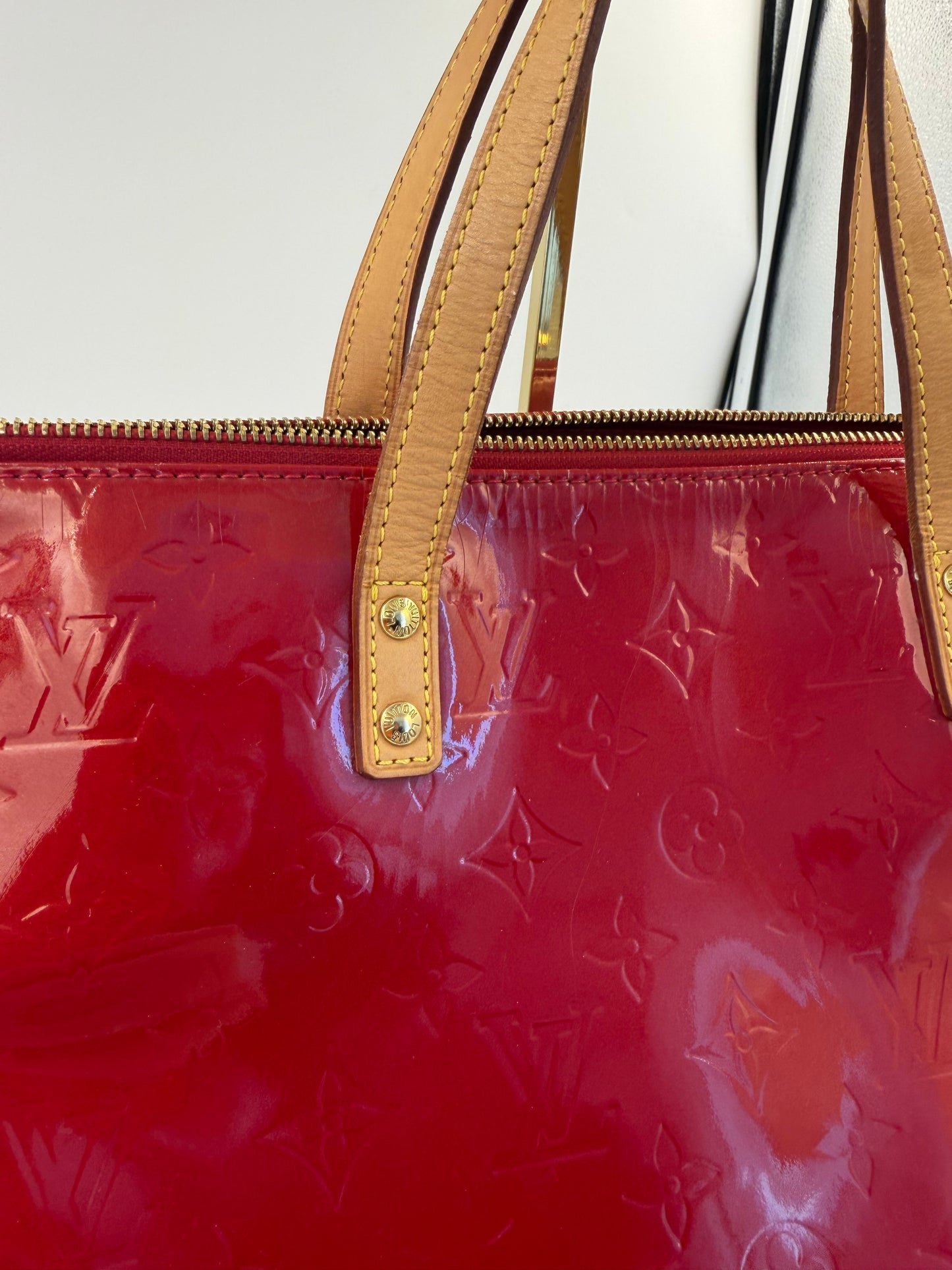 Louis Vuitton Monogram Vernis Bellevue PM Handtasche Rot