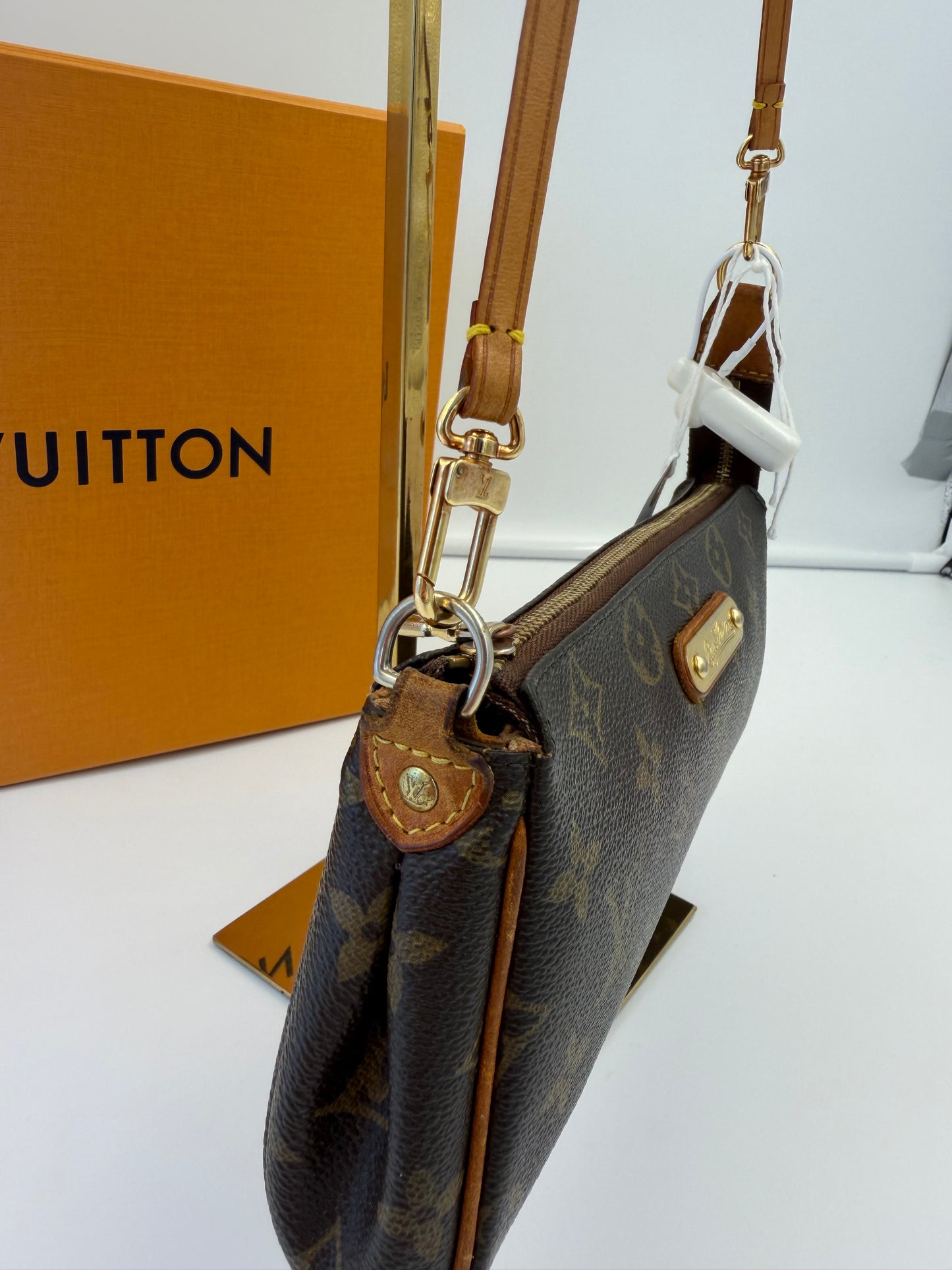 Louis Vuitton Eva Pochette