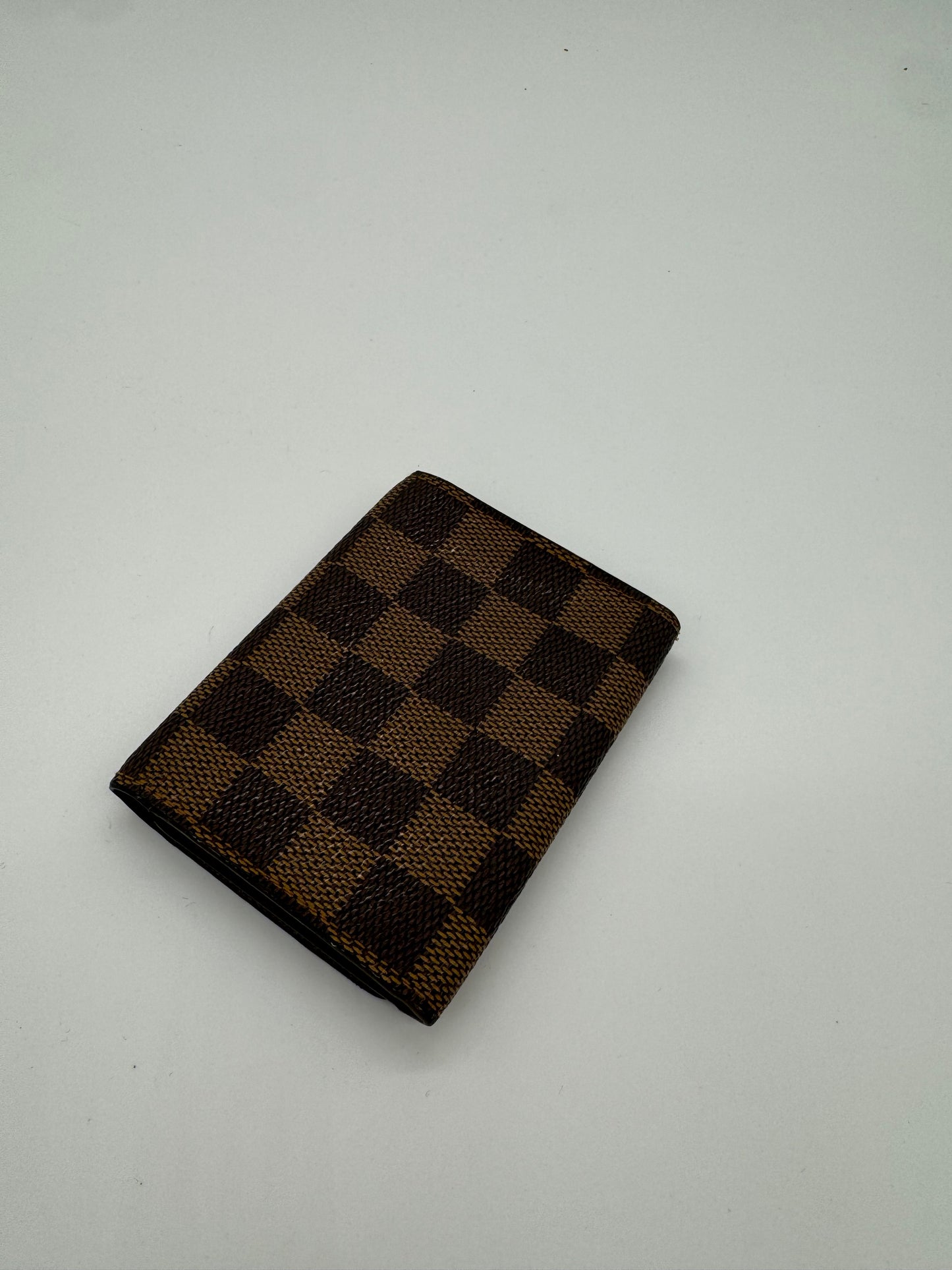 Louis Vuitton Kartenetui Damir Ebene