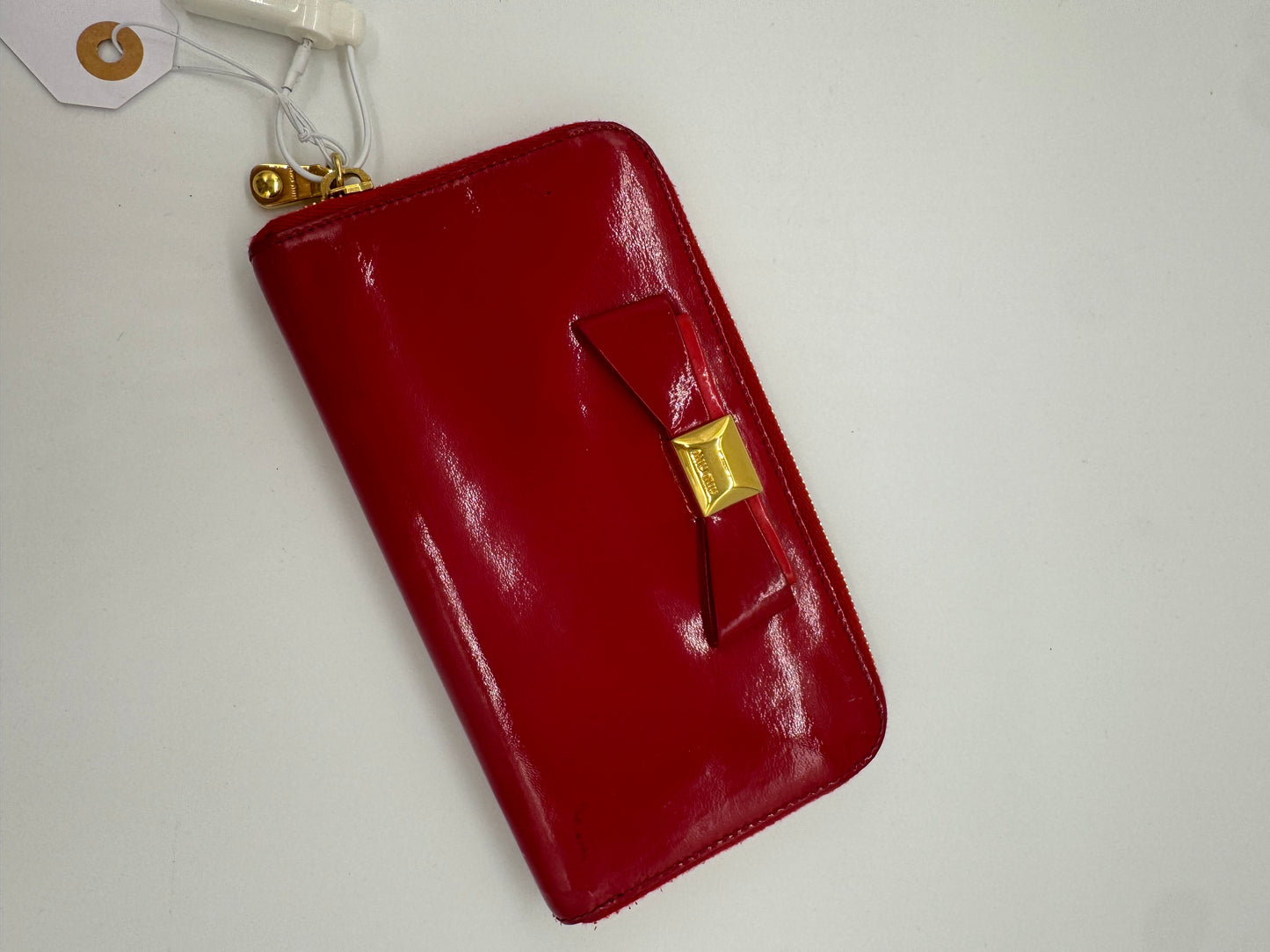 Miu Miu Lackleder Long Wallet Rot