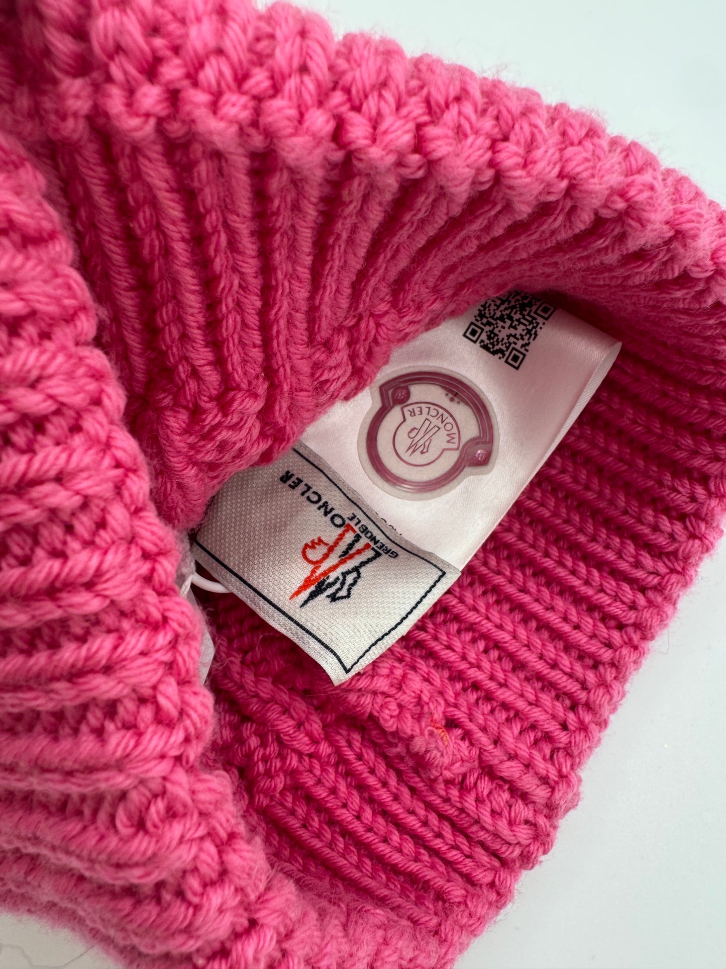 Moncler Bommelmütze Pink