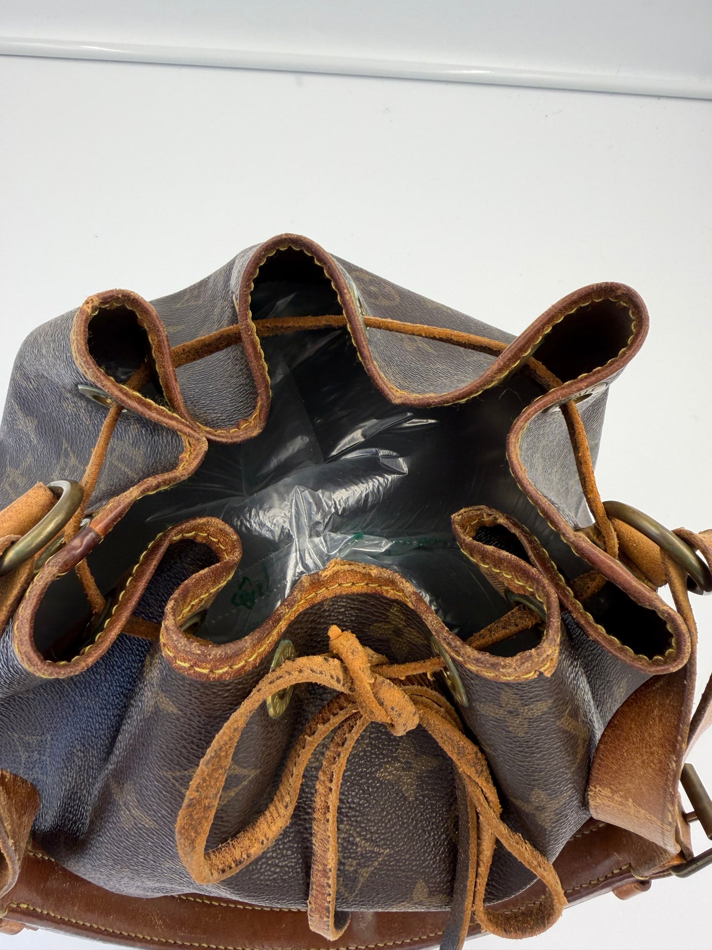 Louis Vuitton Noé Petit