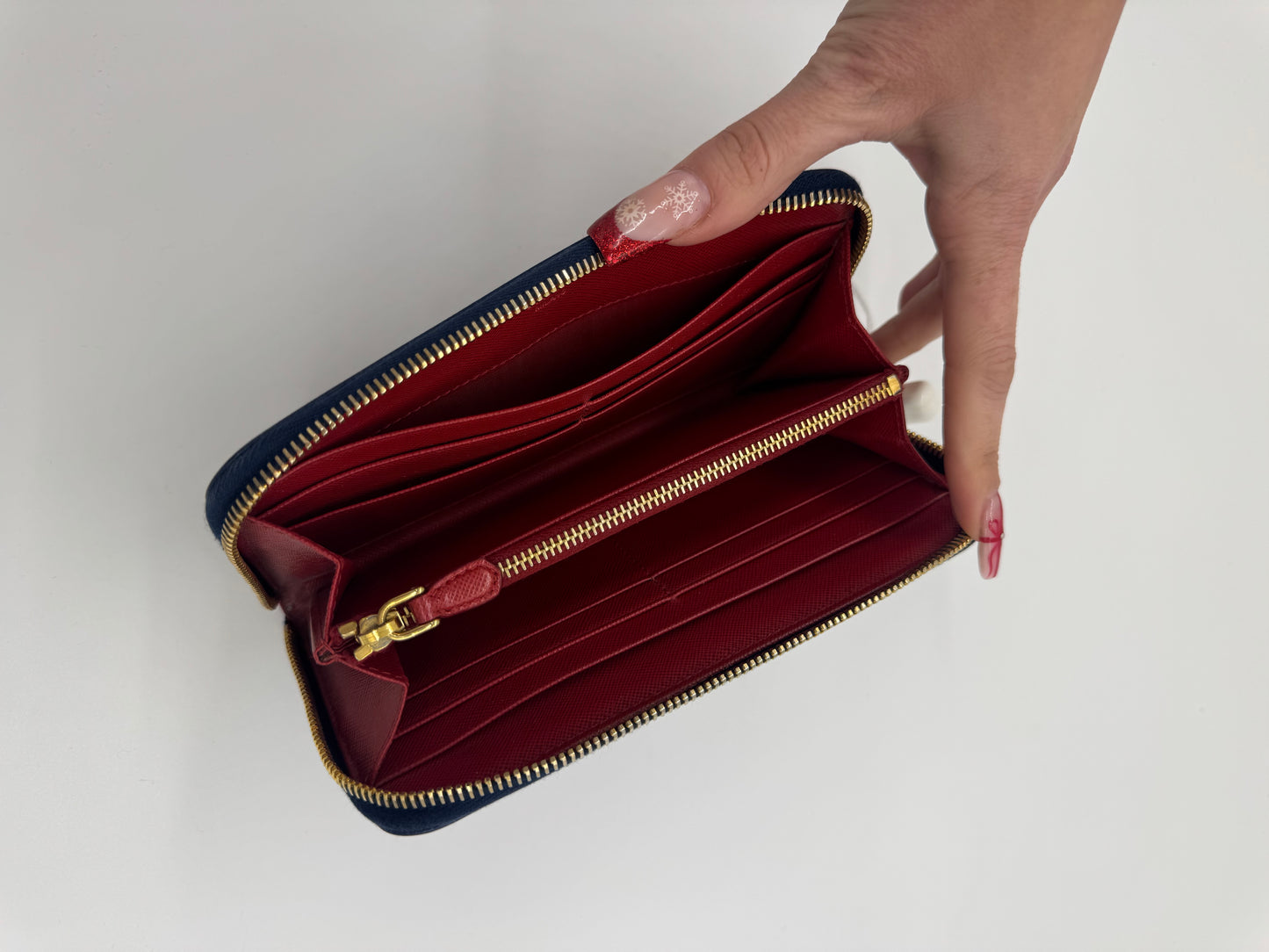 Prada Saffiano Long Wallet Blau/ Rot
