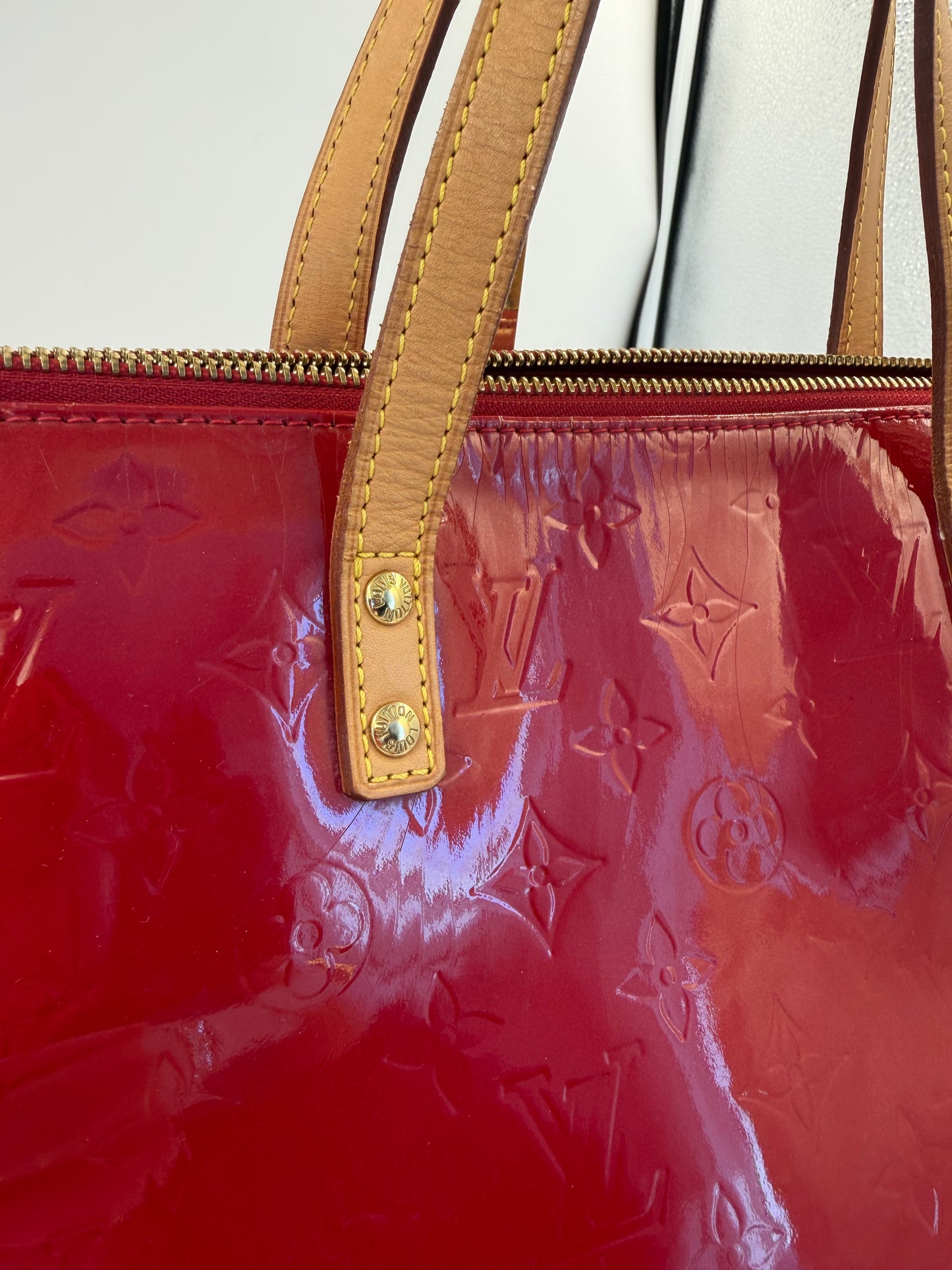 Louis Vuitton Monogram Vernis Bellevue PM Handtasche Rot