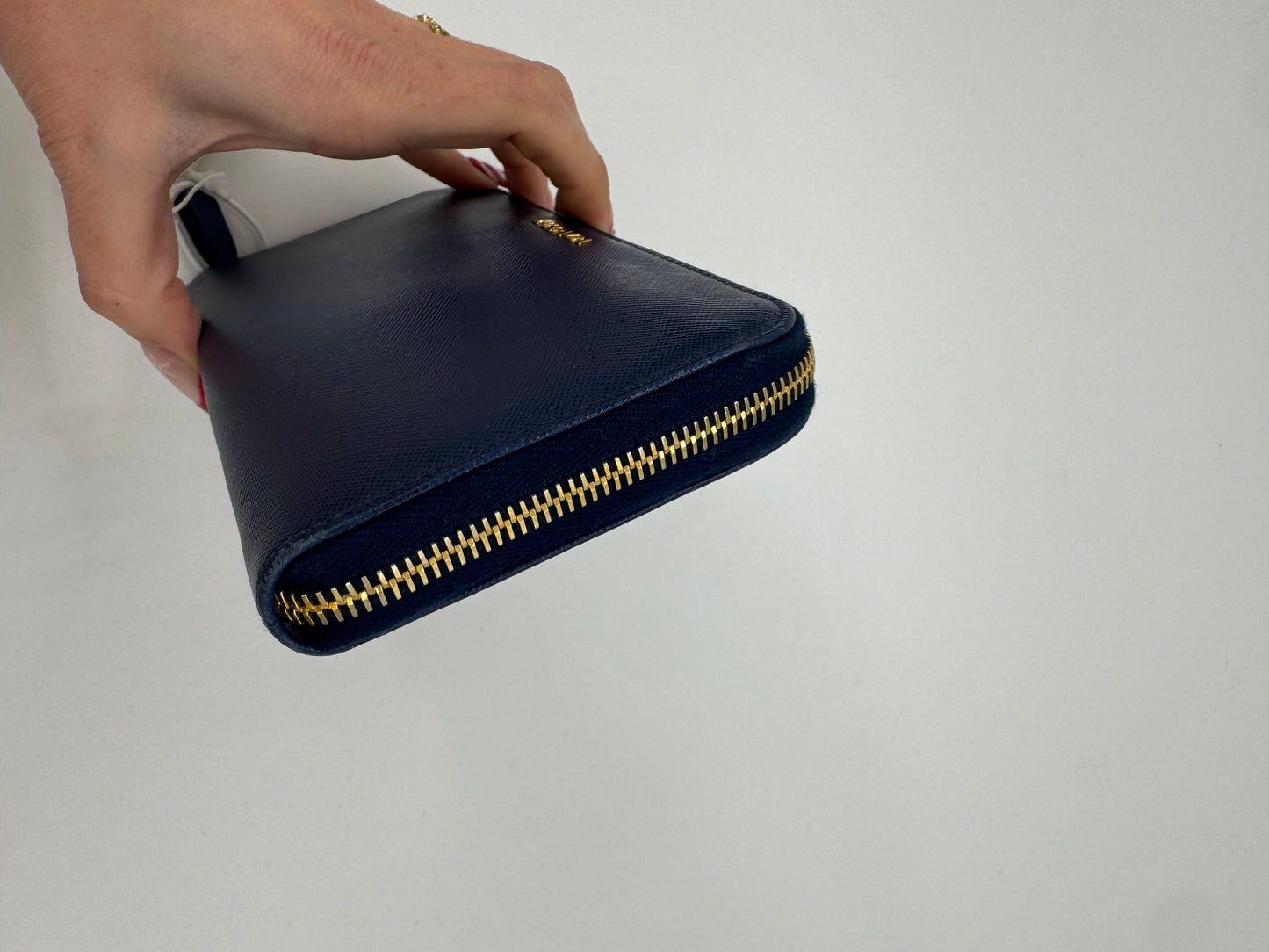 Prada Saffiano Long Wallet Blau/ Rot